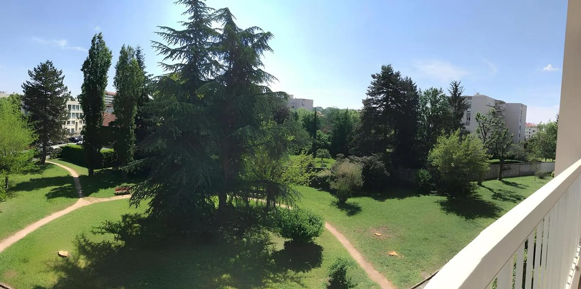 One Bedroom Apartment Centre Lyon